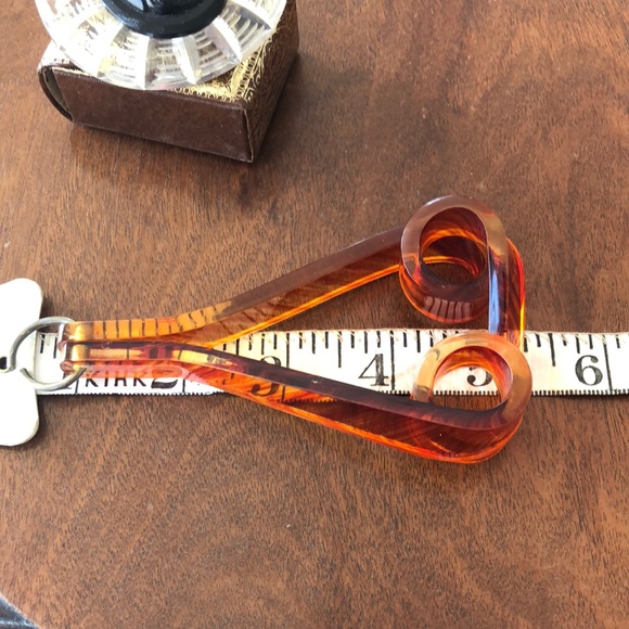 Lucite Handle - Picture 3 of 9